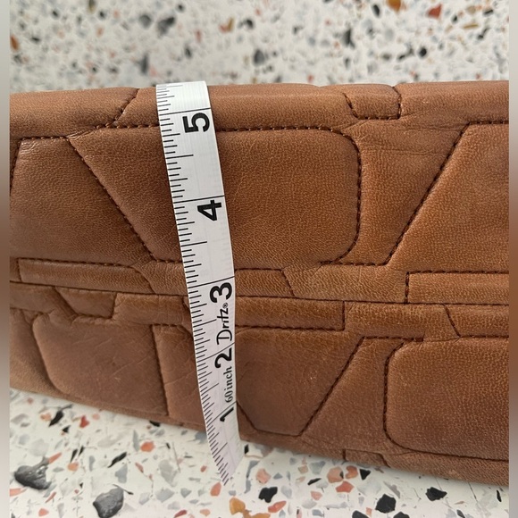 Adolfo Dominguez Brown and Tan Shoulder Bag - Picture 11 of 16